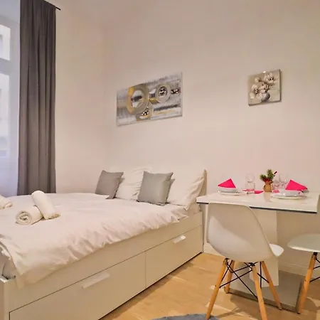 Apartment Modern In The Heart Of Prague